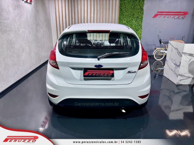 FIESTA 1.5 S HATCH 16V FLEX 4P MANUAL - 2015 - NOVA PRATA