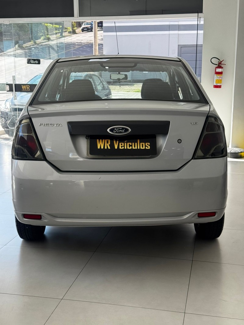 FIESTA 1.6 ROCAM SEDAN 8V FLEX 4P MANUAL - 2012 - BENTO GONçALVES