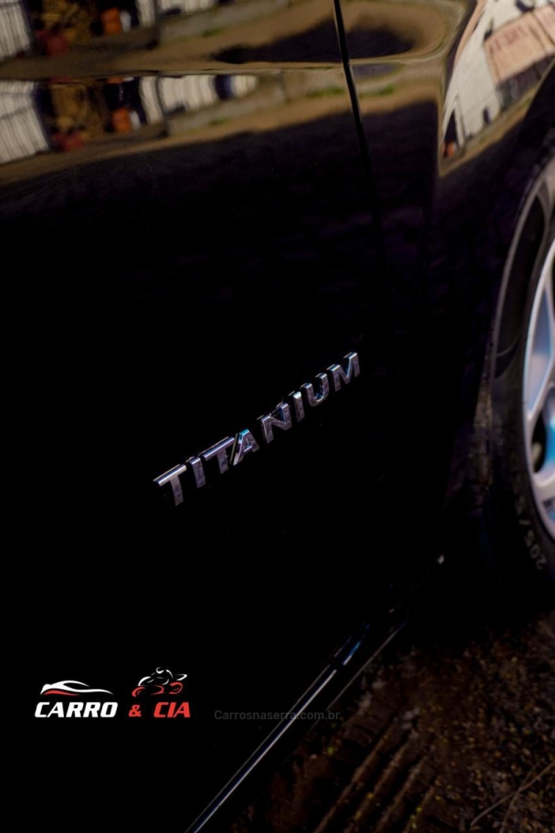 FOCUS 2.0 TITANIUM SEDAN 16V FLEX 4P AUTOMÁTICO - 2013 - SANTA CRUZ DO SUL