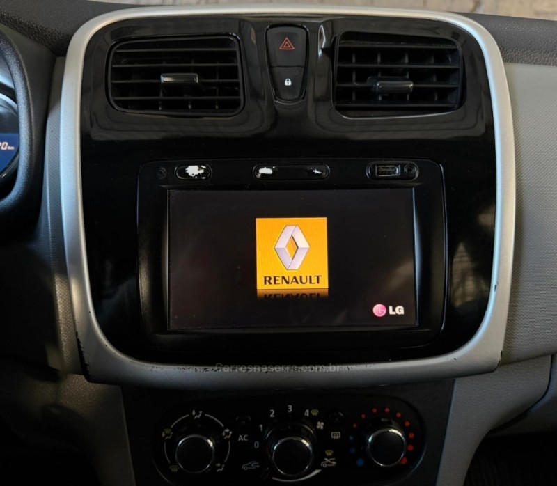LOGAN 1.0 EXPRESSION 16V FLEX 4P MANUAL - 2015 - CAXIAS DO SUL
