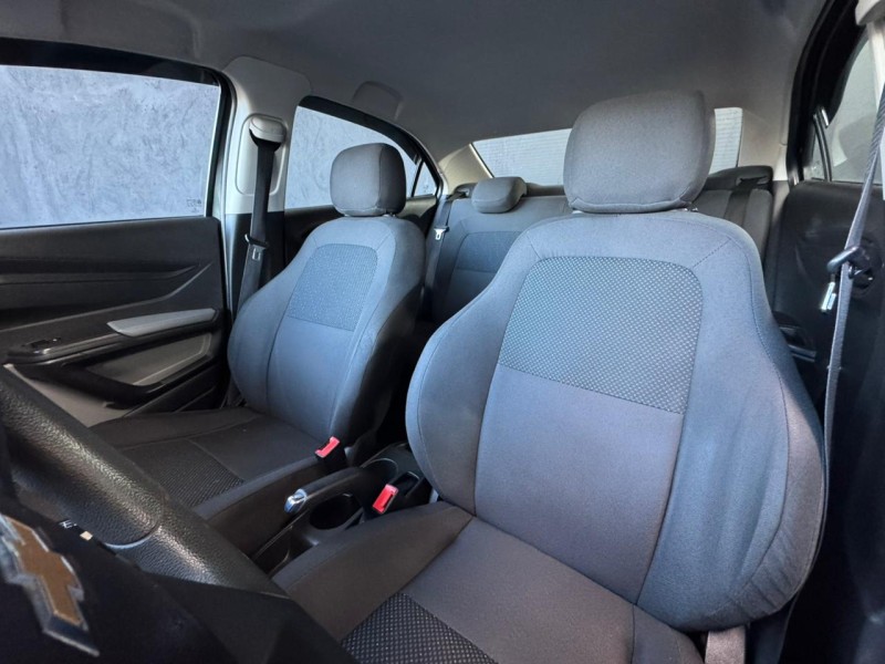 PRISMA 1.0 MPFI JOY 8V FLEX 4P MANUAL - 2017 - CAXIAS DO SUL
