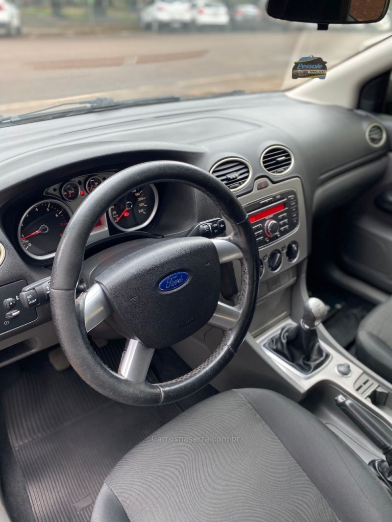 FOCUS 1.6 8V FLEX 4P MANUAL - 2013 - SANANDUVA