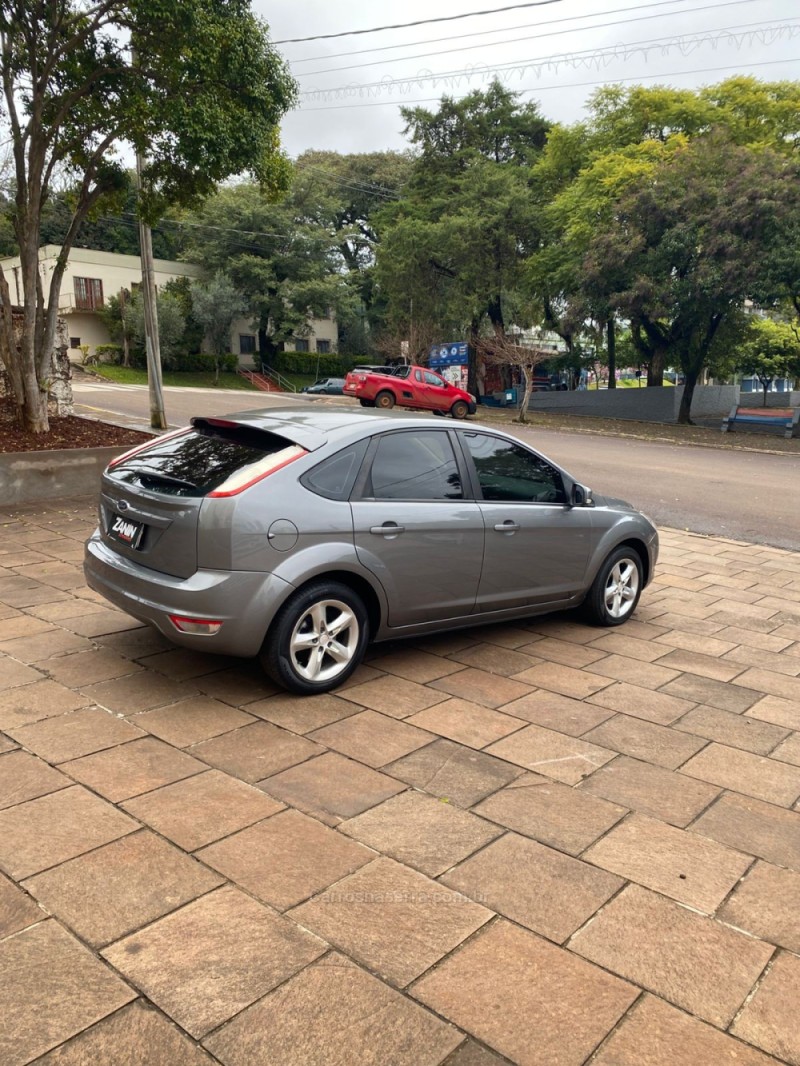 FOCUS 1.6 8V FLEX 4P MANUAL - 2013 - SANANDUVA