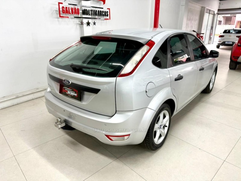 FOCUS 1.6 GL 16V FLEX 4P MANUAL - 2013 - CAXIAS DO SUL
