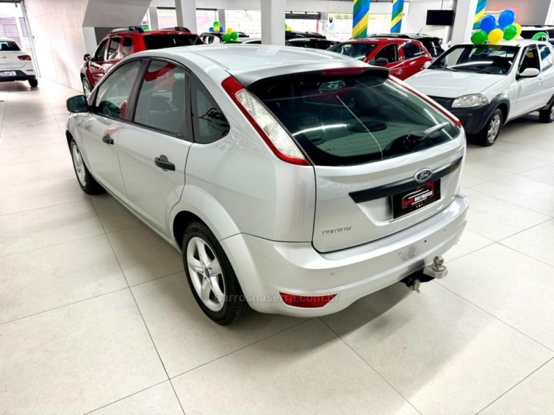 FOCUS 1.6 GL 16V FLEX 4P MANUAL - 2013 - CAXIAS DO SUL