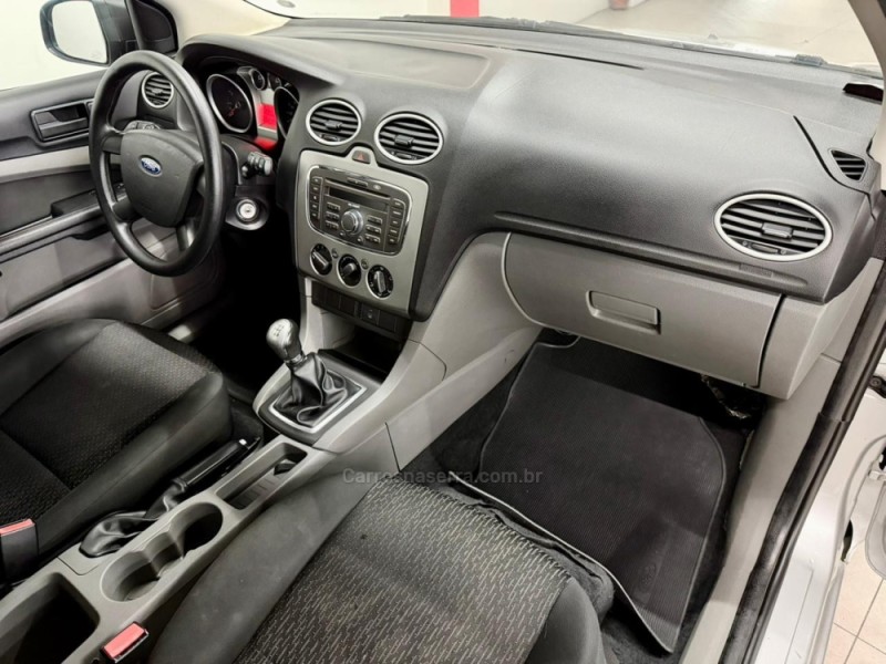 FOCUS 1.6 GL 16V FLEX 4P MANUAL - 2013 - CAXIAS DO SUL