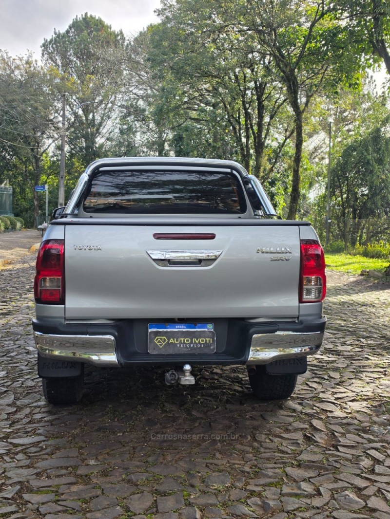 HILUX 2.7 SRV 4X4 CD 16V FLEX 4P AUTOMÁTICO - 2017 - IVOTI