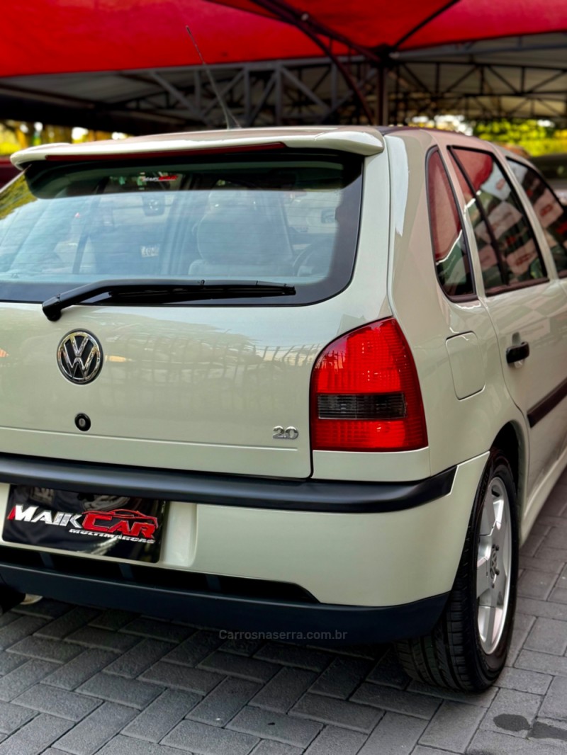 GOL 2.0 MI 8V GASOLINA 4P MANUAL G.III - 2002 - ESTâNCIA VELHA