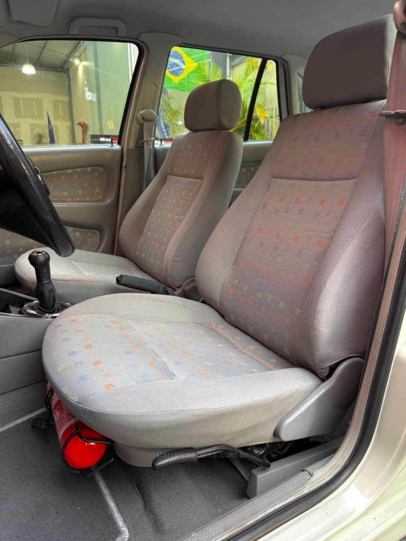 GOL 2.0 MI 8V GASOLINA 4P MANUAL G.III - 2002 - ESTâNCIA VELHA