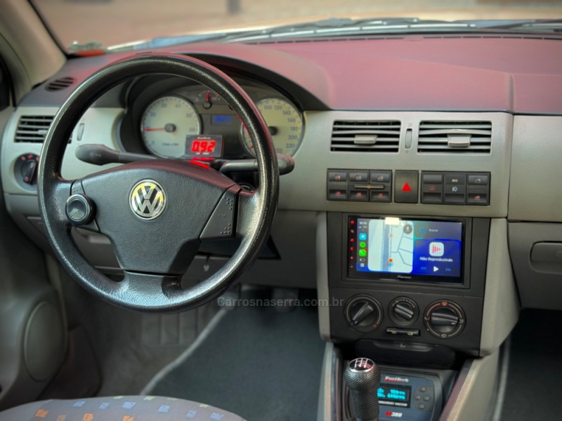 GOL 2.0 MI 8V GASOLINA 4P MANUAL G.III - 2002 - ESTâNCIA VELHA