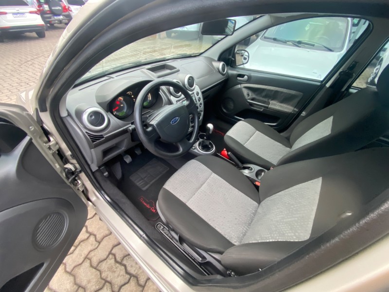 FIESTA 1.0 ROCAM SE SEDAN 8V FLEX 4P MANUAL - 2012 - CAXIAS DO SUL