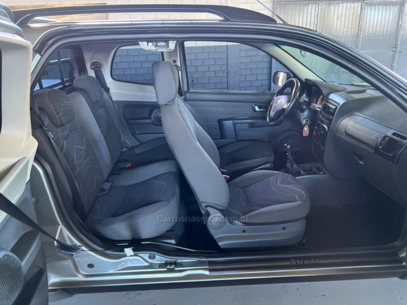 STRADA 1.4 MPI WORKING CD 8V FLEX 3P MANUAL - 2015 - CAXIAS DO SUL