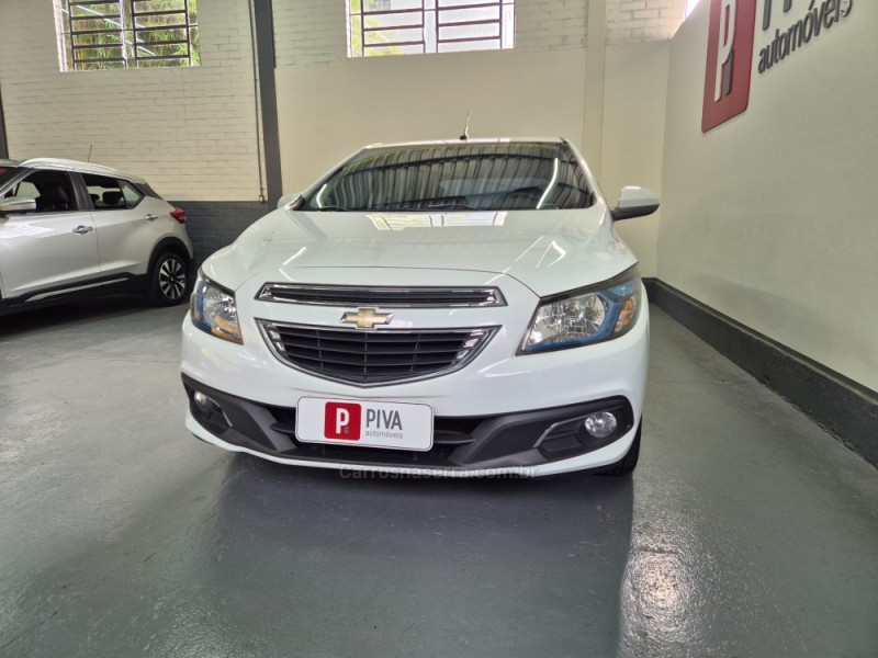 ONIX 1.4 MPFI LTZ 8V FLEX 4P MANUAL - 2015 - GARIBALDI