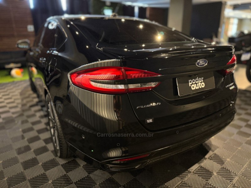 FUSION 2.0 TITANIUM AWD 16V GASOLINA 4P AUTOMÁTICO - 2017 - FARROUPILHA