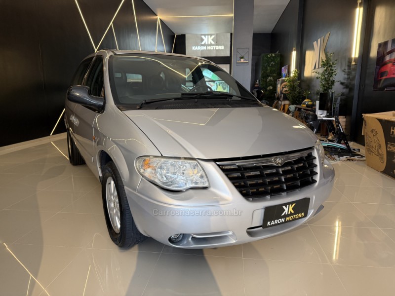 CARAVAN 3.3 LX 4X2 V6 12V GASOLINA 4P AUTOMÁTICO - 2006 - CAXIAS DO SUL