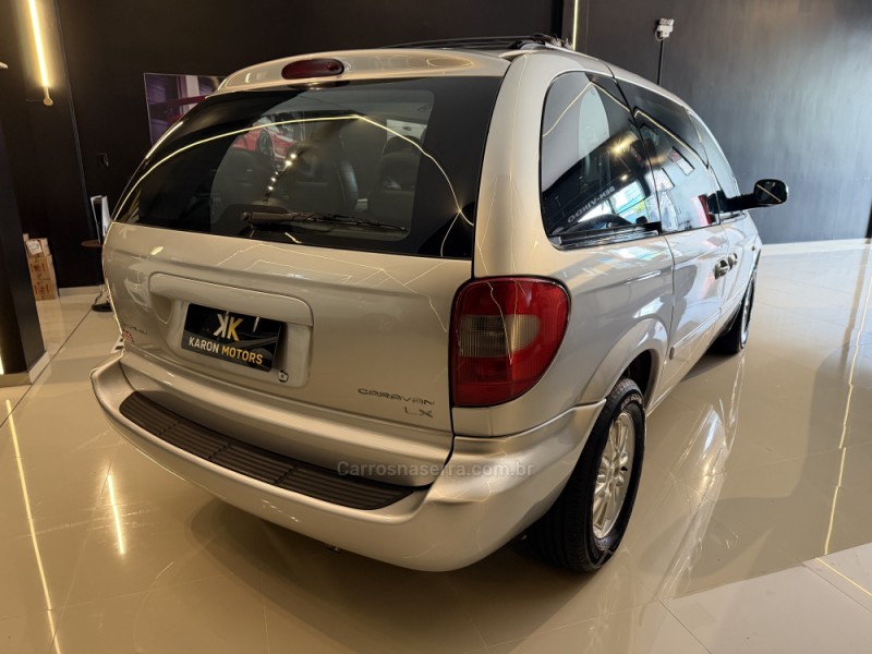 CARAVAN 3.3 LX 4X2 V6 12V GASOLINA 4P AUTOMÁTICO - 2006 - CAXIAS DO SUL