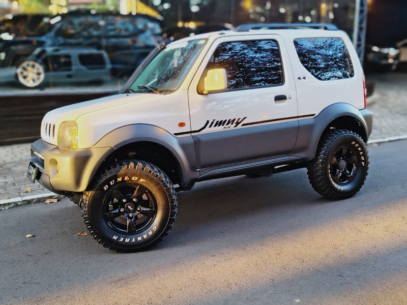 JIMNY 1.3 HR 4X4 16V GASOLINA 2P MANUAL - 2010 - DOIS IRMãOS