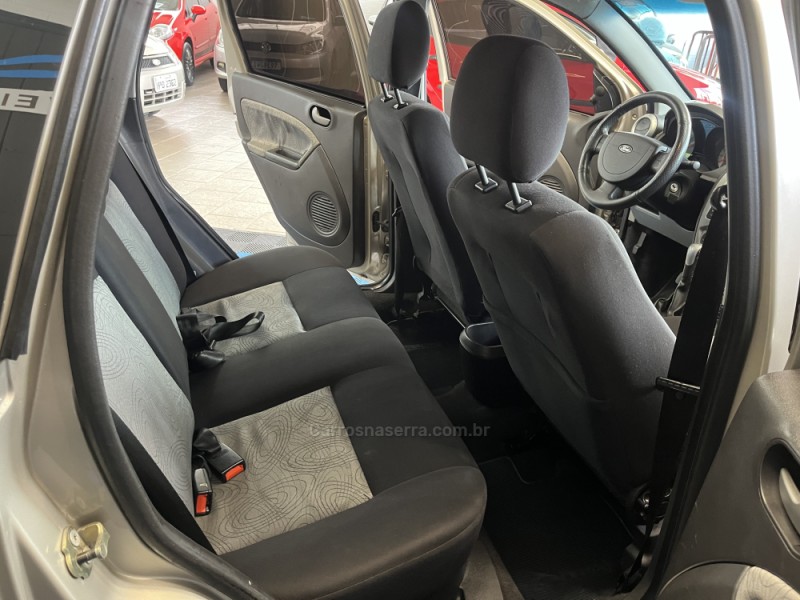 FIESTA 1.6 MPI SEDAN 8V FLEX 4P MANUAL - 2010 - CAXIAS DO SUL