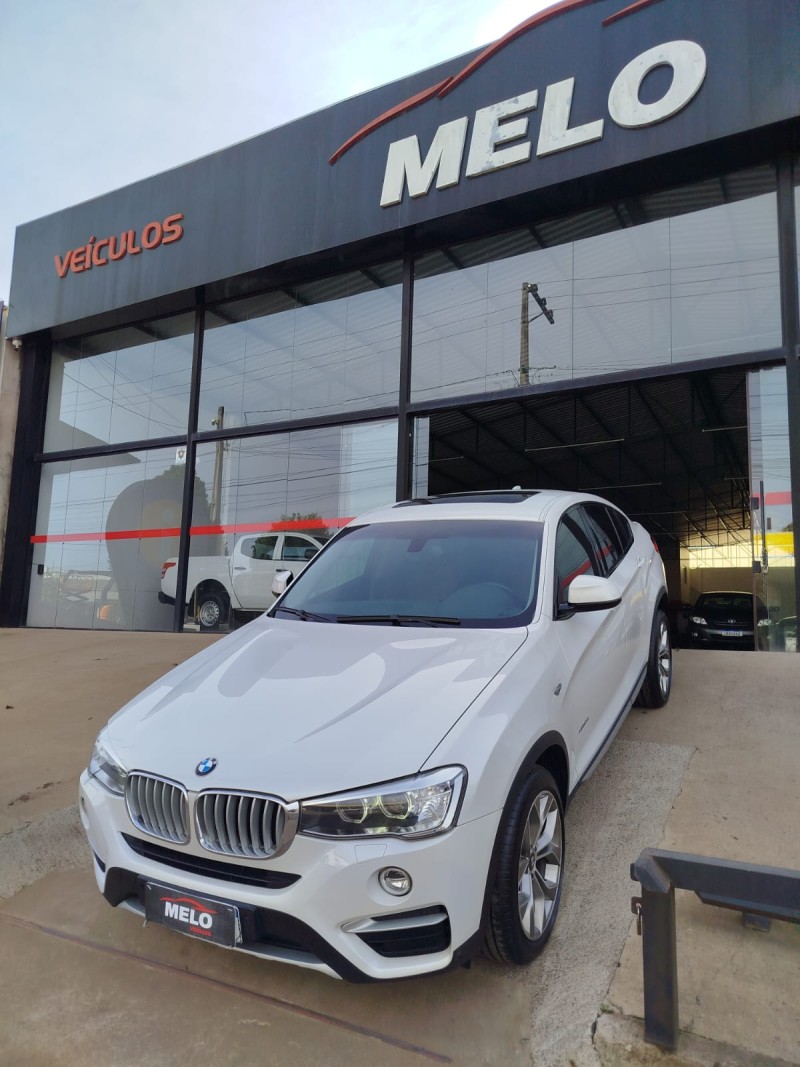 X4 2.0 28I X LINE 4X4 16V TURBO GASOLINA 4P AUTOMÁTICO - 2017 - VACARIA