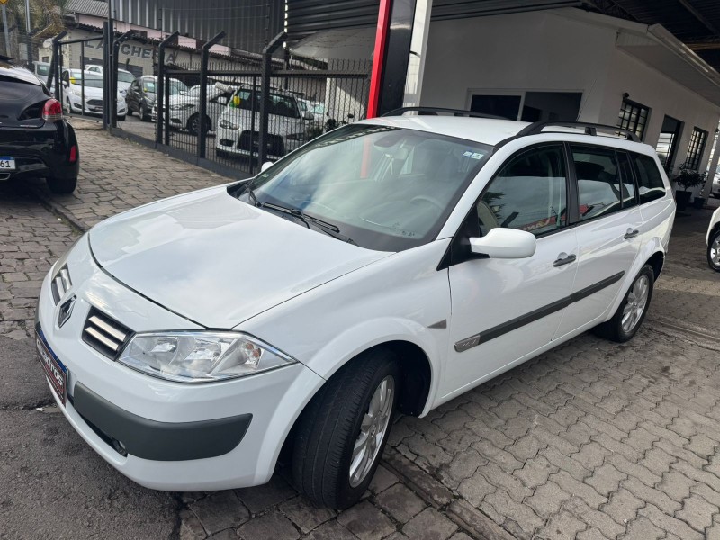 MÉGANE 1.6 DYNAMIQUE 16V FLEX 4P MANUAL - 2013 - CAXIAS DO SUL