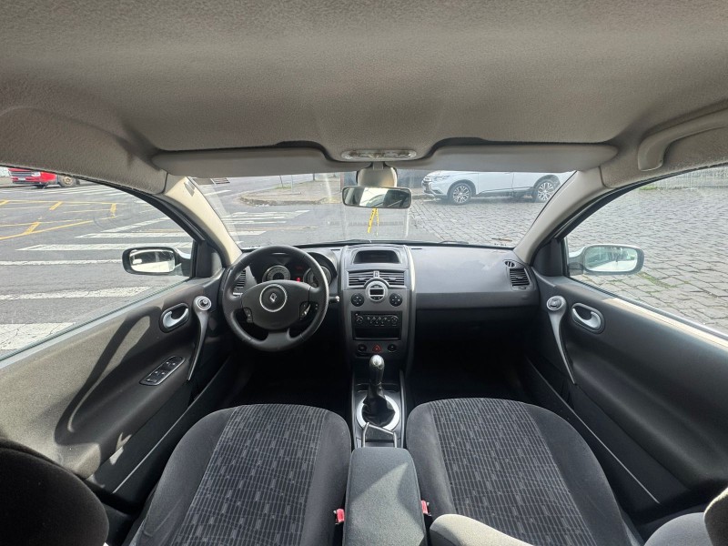 MÉGANE 1.6 DYNAMIQUE 16V FLEX 4P MANUAL - 2013 - CAXIAS DO SUL