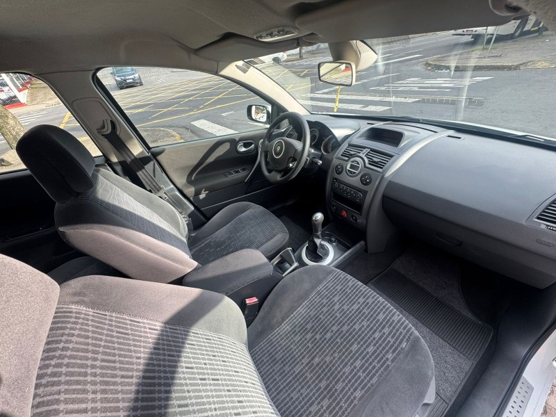 MÉGANE 1.6 DYNAMIQUE 16V FLEX 4P MANUAL - 2013 - CAXIAS DO SUL