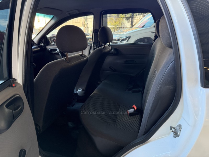 CLASSIC 1.0 MPFI LS 8V FLEX 4P MANUAL - 2013 - CAXIAS DO SUL
