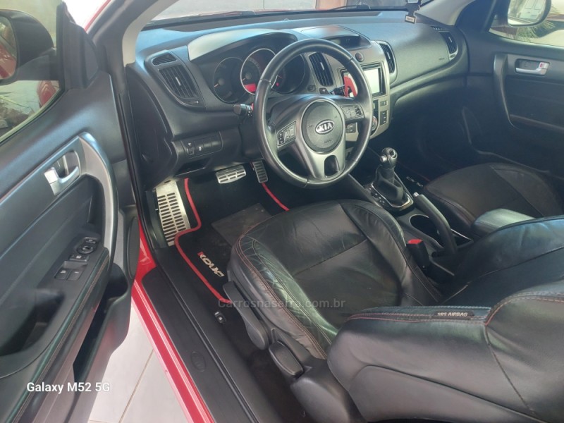 CERATO 2.0 KOUP 16V GASOLINA 2P AUTOMÁTICO - 2013 - SãO PEDRO DA SERRA
