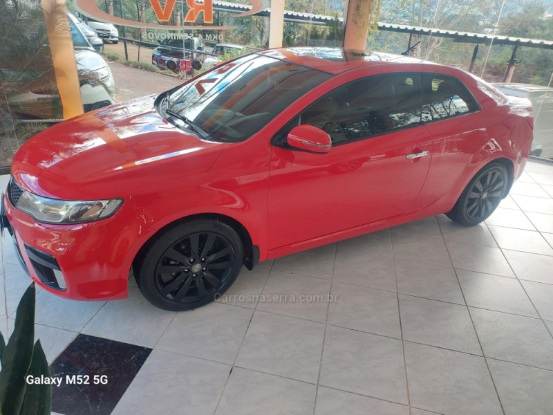 CERATO 2.0 KOUP 16V GASOLINA 2P AUTOMÁTICO - 2013 - SãO PEDRO DA SERRA