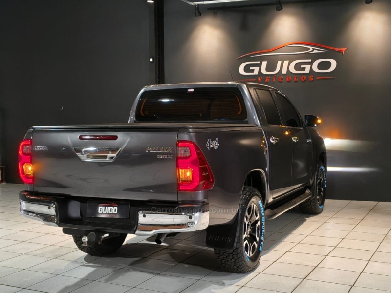 HILUX 2.8 SRX 4X4 CD 16V DIESEL 4P AUTOMÁTICO - 2022 - NOVO HAMBURGO