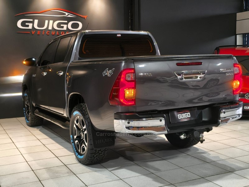 HILUX 2.8 SRX 4X4 CD 16V DIESEL 4P AUTOMÁTICO - 2022 - NOVO HAMBURGO