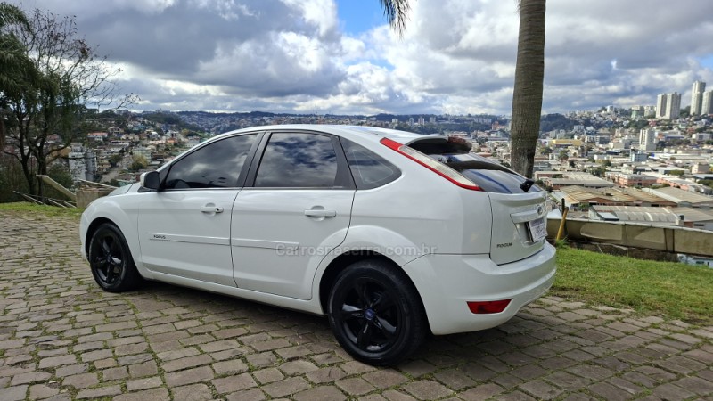 FOCUS 1.6 SE 16V FLEX 4P MANUAL - 2012 - CAXIAS DO SUL
