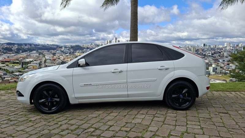FOCUS 1.6 SE 16V FLEX 4P MANUAL - 2012 - CAXIAS DO SUL