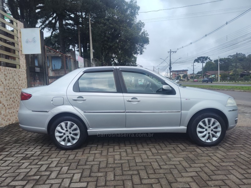 SIENA 1.6 MPI ESSENCE 16V FLEX 4P MANUAL - 2011 - CANELA
