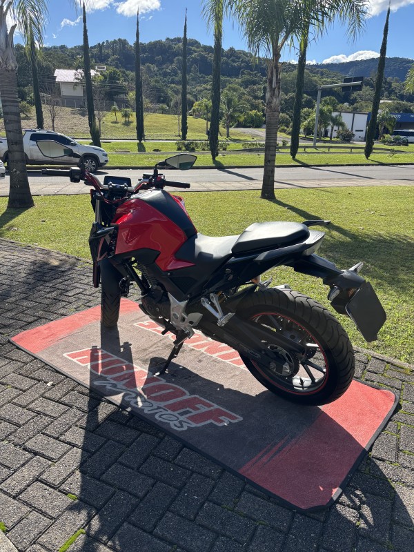 CB 300F TWISTER CBS - 2024 - FELIZ