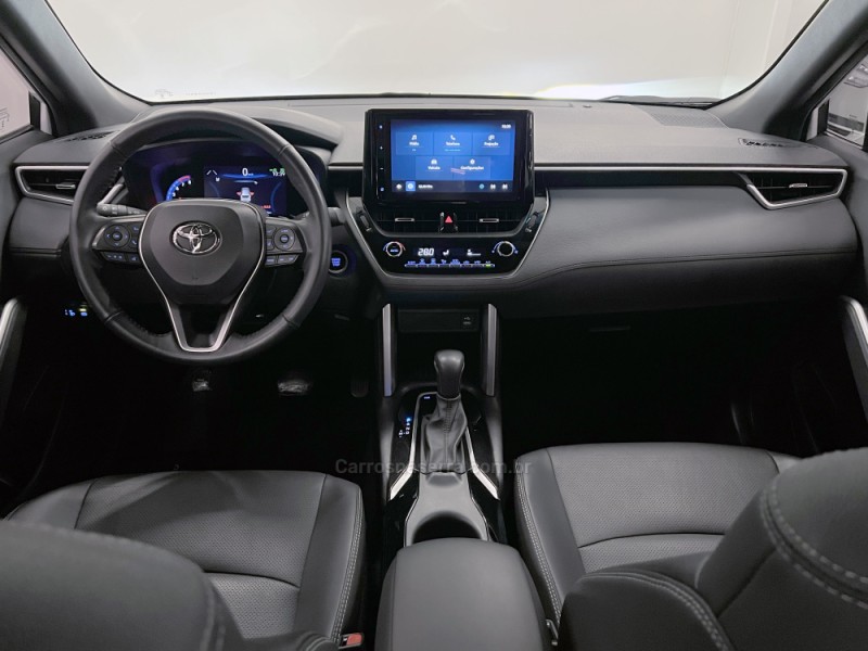 COROLLA 2.0 CROSS XRE 16V FLEX 4P AUTOMÁTICO - 2024 - FLORES DA CUNHA