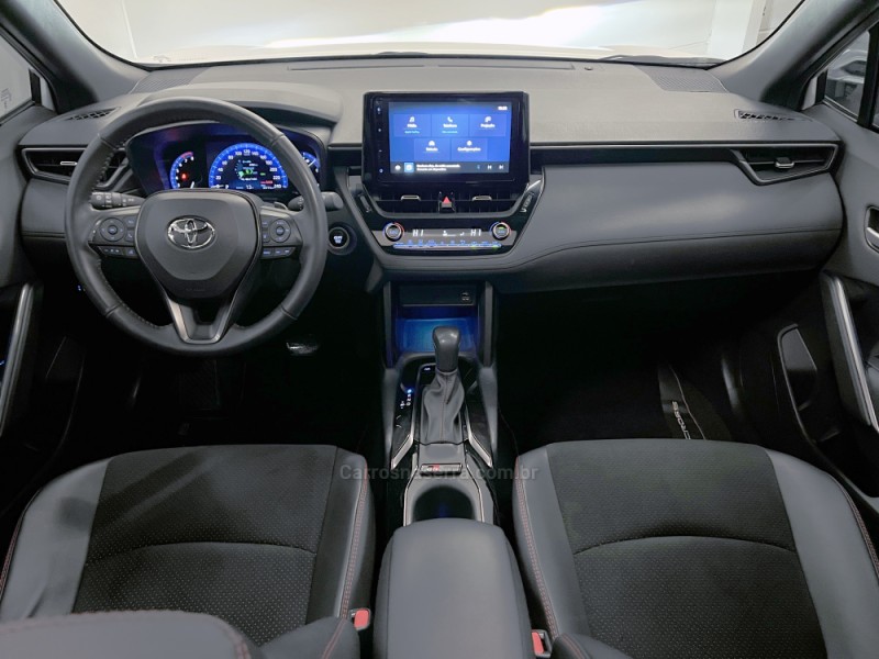 COROLLA 2.0 CROSS GR-S 16V FLEX 4P AUTOMÁTICO - 2024 - FLORES DA CUNHA