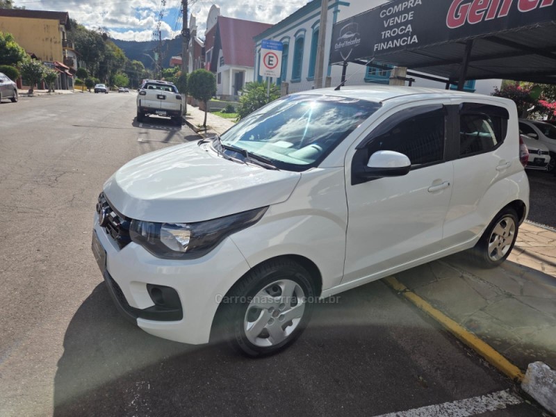 mobi 1.0 8v evo flex like. manual 2017 picada cafe