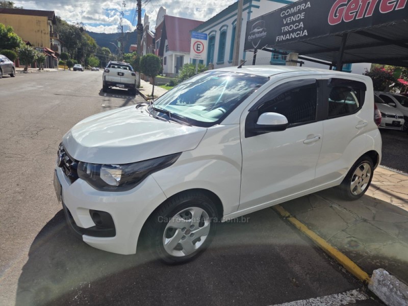 MOBI 1.0 8V EVO FLEX LIKE. MANUAL - 2017 - PICADA CAFé