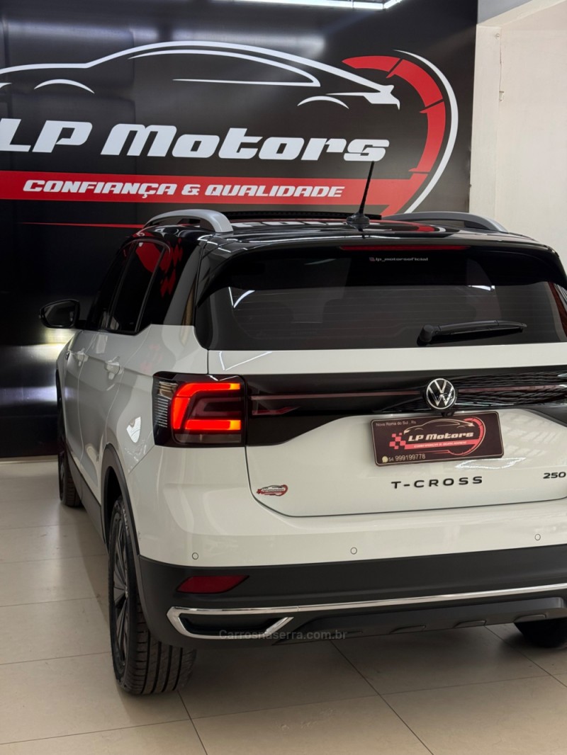 T-CROSS 1.4 HIGHLINE TSI 16V FLEX 4P AUTOMÁTICO - 2024 - FARROUPILHA