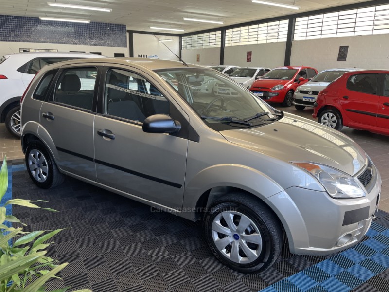 FIESTA 1.0 ROCAM HATCH 8V FLEX 4P MANUAL - 2009 - CAXIAS DO SUL