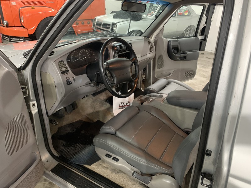 RANGER 4.0 STX 4X2 CE V6 12V GASOLINA 2P MANUAL - 1995 - CAXIAS DO SUL