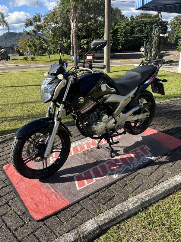 FAZER YS 250 - 2015 - FELIZ