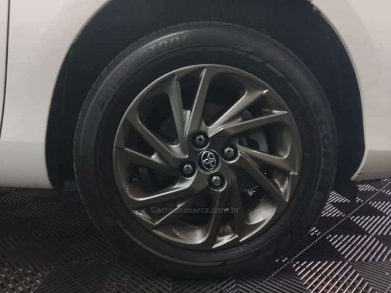YARIS 1.5 XS 16V FLEX 4P AUTOMÁTICO - 2023 - NOVO HAMBURGO