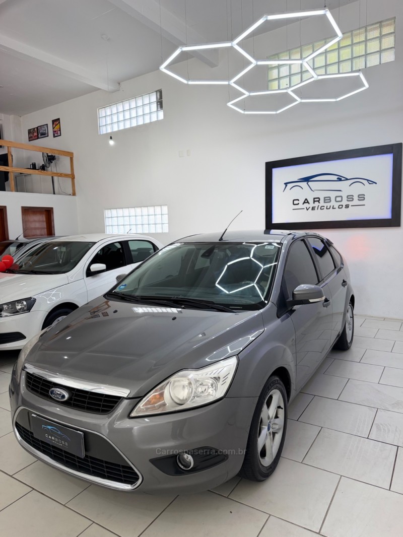 FOCUS 2.0 FC 16V GASOLINA 4P AUTOMÁTICO - 2013 - CAXIAS DO SUL