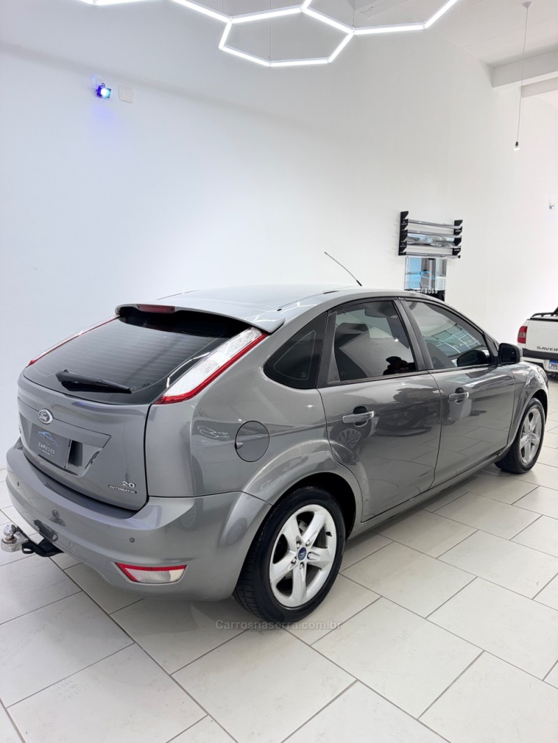 FOCUS 2.0 FC 16V GASOLINA 4P AUTOMÁTICO - 2013 - CAXIAS DO SUL