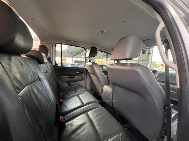AMAROK 2.0 HIGHLINE 4X4 CD 16V TURBO INTERCOOLER DIESEL 4P AUTOMÁTICO - 2016 - BOM PRINCíPIO