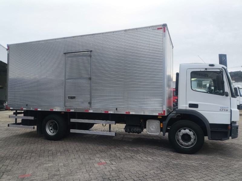 ATEGO 1719  - 2018 - GARIBALDI