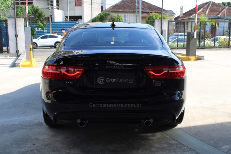 XE 2.0 16V SI4 TURBO GASOLINA R-SPORT 4P AUTOMÁTICO - 2017 - CAXIAS DO SUL