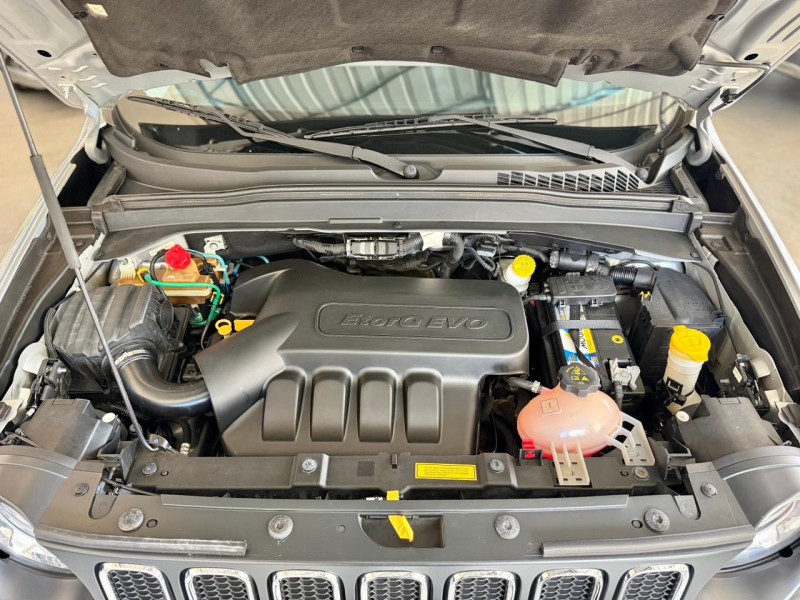RENEGADE 1.8 16V FLEX LONGITUDE 4P AUTOMÁTICO - 2016 - CAXIAS DO SUL